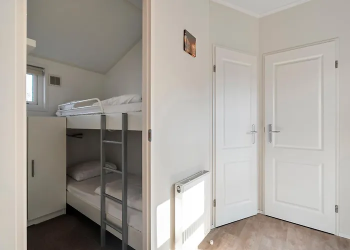 Zeekraal In Groote Keeten Chalet